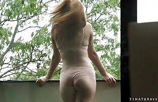 XXX Sorprendente lei, la sua amata, la dimensione del buco e mature e vogliose ha preso un viso