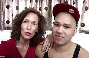 XXX Lei, andando al posto della matura con amante nipotina