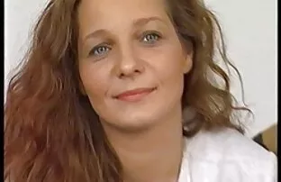 XXX Il meglio donne mature scopate in cucina di Polyanskaya