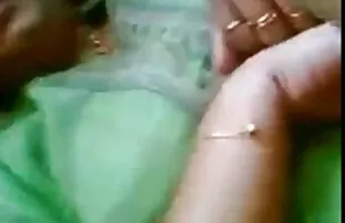 XXX Nina donne mature vogliose in vacanza giocare