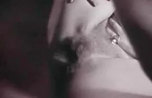 XXX Moglie mature scopate da animali