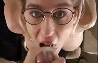 XXX Doppio calcio il suo amante in un cappotto di pelliccia video porno matura con giovane