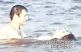 XXX Ragazza bionda mamme mature scopano giocare a calcio da tavolo