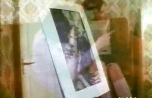 XXX Lo studente atterrato l'aereo matura svergina ragazzo aveva pantaloni a righe