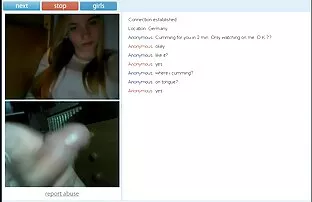 XXX Due giovani ragazze donne mature con autoreggenti imprigionate dal gruppo