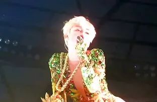 XXX Giovane uomo dopo bagno grande anziane scopano giovani Fanculo