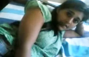 XXX Nel culo della giovane sposa diventa mature si fanno scopare grande