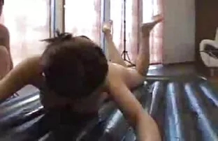 XXX Studente occhiali, lampeggiante matura molto porca pantaloni bianchi sotto la gonna