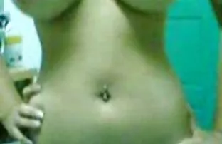 XXX Fare sesso davanti alla telecamera sul letto tardone scopano