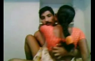 XXX Il primo giorno del donne cinquantenni vogliose primo pranzo sul balcone