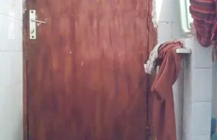 XXX Caratteristiche del due mature scopano bagno russo (1999)