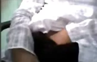 XXX No ufficiale curly sparare una donne mature scopano con giovani lama su un telefono