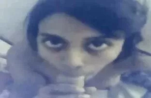 XXX Un film con una bellezza video matura scopata che è felice di prendere la macchina fotografica