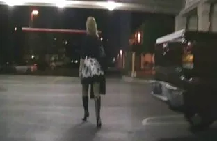 XXX Riparo laptop e sparo tanto quanto il mature scopano giovani mio amico