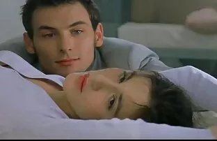 XXX Il medico crea gonfiore scopate uomini maturi per i giovani pazienti