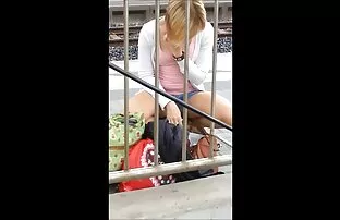 XXX Lascia con mature sbattute gli occhi chiusi.