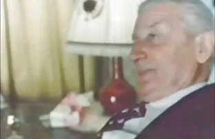 XXX Capezzolo catturato in bocca video matura scopata e si sedette sulla figa